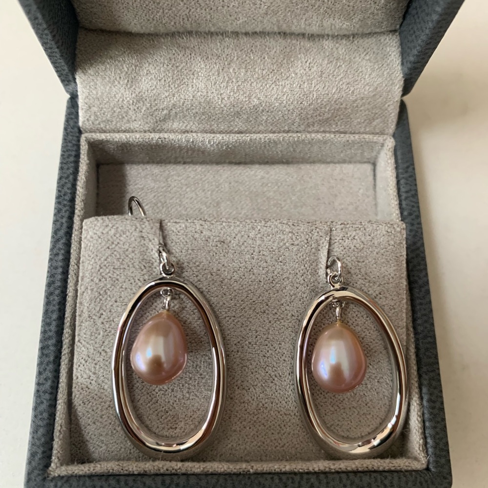 IRIDESSE Silver Pearl Earrings